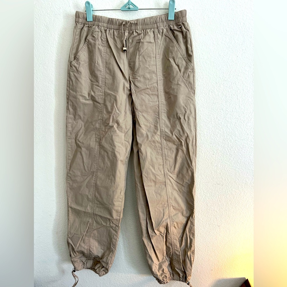 GUESS🔻Tan Casual Jogger Pants